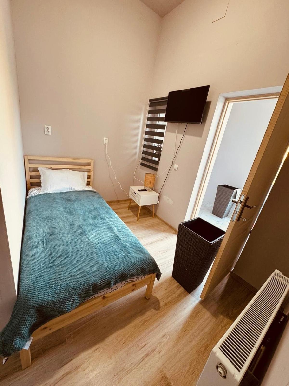 Serbian House Bed & Breakfast Тимишоара Екстериор снимка